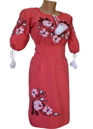 Льняное вышитое платье в украинском стиле «розы»1 фото