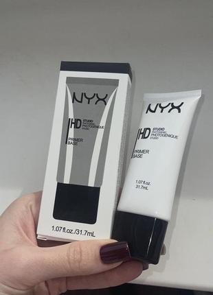 Nyx тональный крем для лица флюид с spf легким кремом