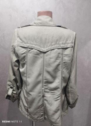 Оригинального дизайна стильная куртка популярного британского бренда khujo5 фото