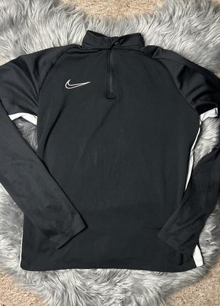 Классный рашгард лонгслив nike оригинал