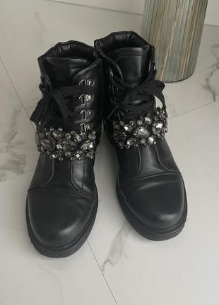 Стильні демісезонні ботінки