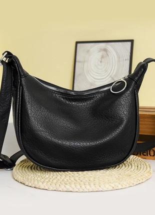 Стильна лаконічна чорна жіноча сумка на плече багетка екошкіра2 фото