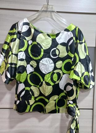 Красивенна блуза