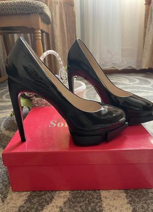 Туфлі лакована шкіра , 40 розмір