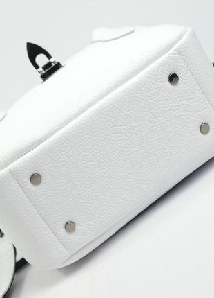 Сумочка жіноча білого кольору з натуральної шкіри, біла маленька шкіряна сумка крос боді з ручками8 фото