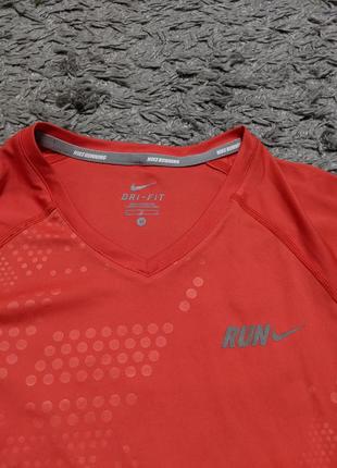 Футболка nike, size m(s), стан нової, підпахви 46 довжина 63