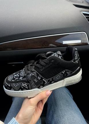 Женские кроссовки louis vuitton trainer "black/white" черные с белой подошвой / демисезонная женская обувь луи витон трейнер