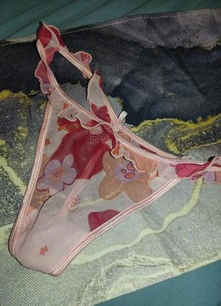 Шифоновые стринги с рюшами с цветочным орнаментом