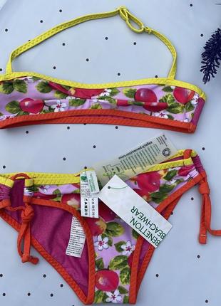 Купальник для девочки 98-104 смот benetton