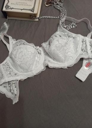 Бюстгальтер