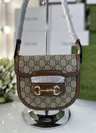 Мини сумка gucci horsebit 1955 круглой формы, канва кожа10 фото