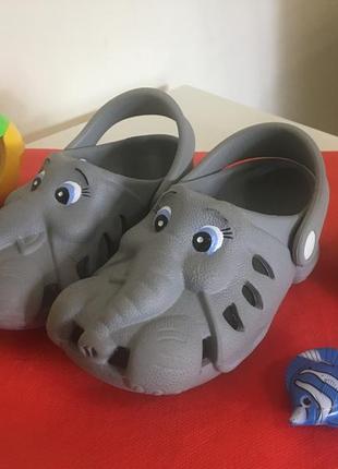 Crocs 11 cheap