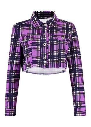 Укороченная джинсовая куртка в клетку фиолетовая boohoo размер 383 фото