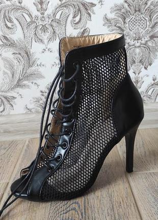 Взуття для high heels.в наявності чорного кольору з 35 до 41 розміри9 фото