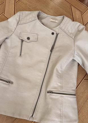 Куртка шкіряна косуха світла mango 164 см, 13-14 лет біла