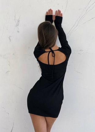 Платье мини черная однотонная на длинный рукав приталено качественная стильная базовая