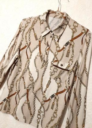 Супер сорочка трикотажна кофточка блуза бежева принт ланцюга ремінці довгі рукави жіноча 46 м3 фото