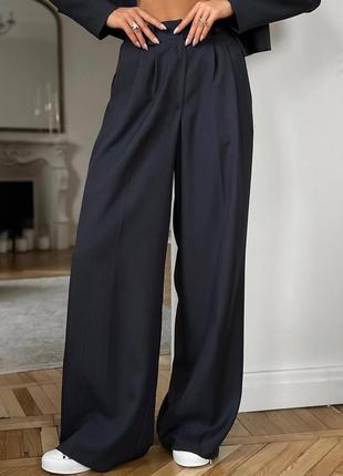 Костюм брючный жакет укороченный брюки палаццо деловой черный7 фото