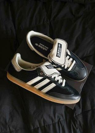 Стильные женские кроссовки adidas samba pony tonal x wales bonner core black чёрные с белым