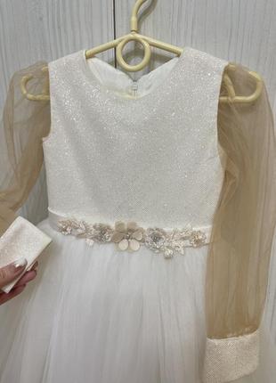 Платье пышное белое с фатином длинный рукав сеткой сзади завязки корсет3 фото