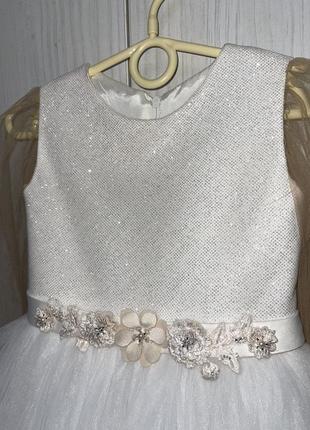 Платье пышное белое с фатином длинный рукав сеткой сзади завязки корсет8 фото