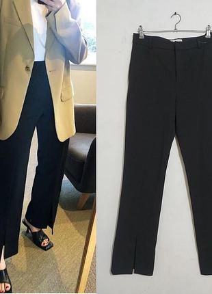Брюки прямого кроя с разрезами внизу по середине  zara