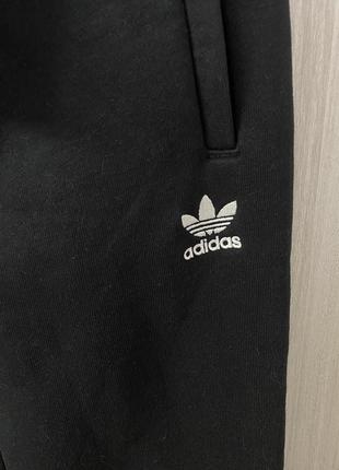 Новые оригинальные штаны adidas на флисе22 года3 фото