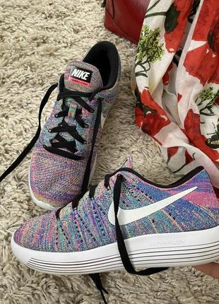 Яркое комфортное кроссовки nike lunarepic flyknit 2 размер 38