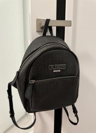 Рюкзак guess