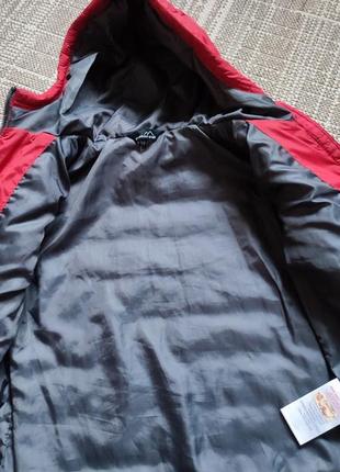 Демисезонная бордовая куртка4 фото