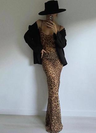 Напів прозора сукня в леопардовий принт