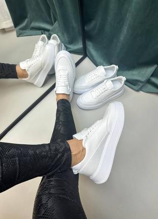 Стильные кроссовки из натуральной итальянской кожи и замши женские5 фото