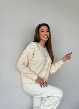 Вязаный теплый кардиган 6