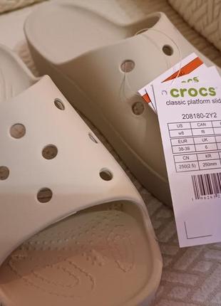 Crocs platform slide бежевые шлепанцы крокс.7 фото