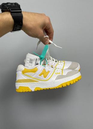 Жіночі кросівки new balance 550 yellow logo