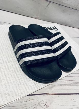 Шлепанцы для пляжа adidas adilette оригинал, сланцы,шлемы, пантолеты р37