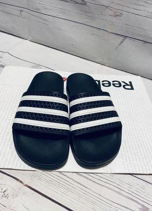 Шлепанцы для пляжа adidas adilette оригинал, сланцы,шлемы, пантолеты р372 фото