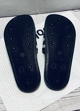 Шлепанцы для пляжа adidas adilette оригинал, сланцы,шлемы, пантолеты р376 фото