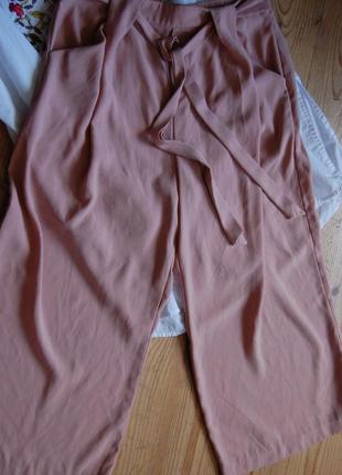 Трендовые широкие укороченные брюки/ кюлоты цвета пудра по супер цене4 фото