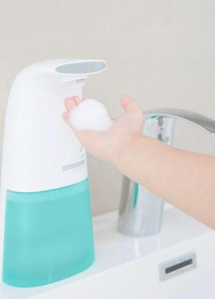Безконтактний дозатор для рідкого мила foaming soap dispenser5 фото