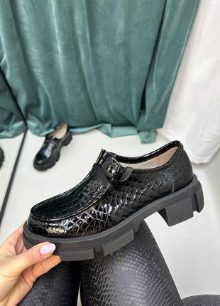 Стильные туфли лоферы из натуральной итальянской кожи и замши женские на шнурках8 фото