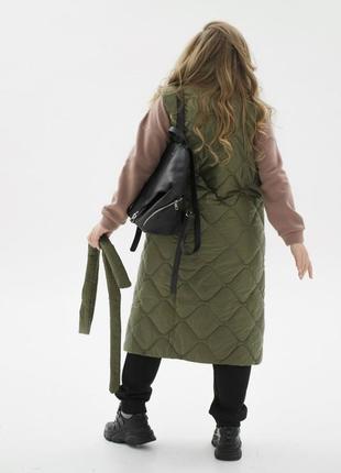 Куртка жіноча сіра (графітова) довга стьобана з поясом тепла4 фото