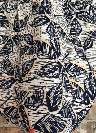 Дуже гарна на пуговках блуза в прінт листя, primark,m-c5 фото