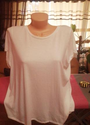 Белая блуза с красивой спинкой, королевского размера. б-3