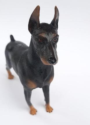 Доберман статуэтка, декоративная фигурка с доберманом, доберман декор