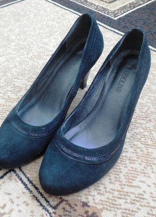 Туфлі замшеві, класика