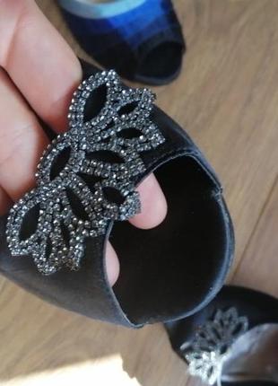 Кружевные гипюровые туфли с кружевом