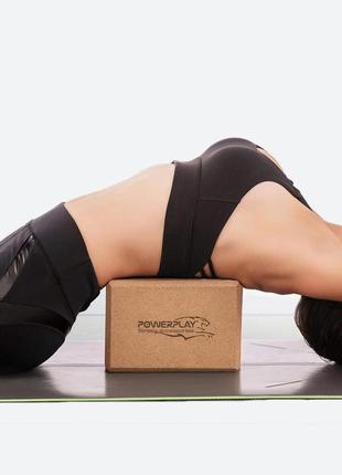 Блок для йоги powerplay pp_4006 з пробкового дерева cork yoga block (1шт.)8 фото