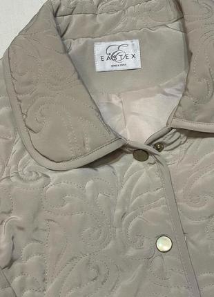 Стильная легкая демисезонная куртка утепленная от бренда eastex размер 506 фото