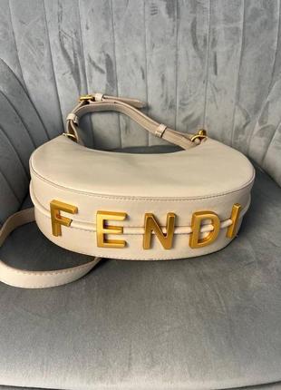 Женская сумка из эко-кожи fendi hobo молочная фенди хобо брендовая сумка через плечо